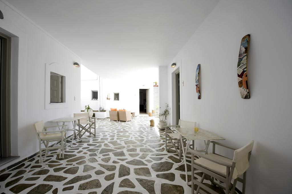 Ostria Studios Adamantas  Luaran gambar